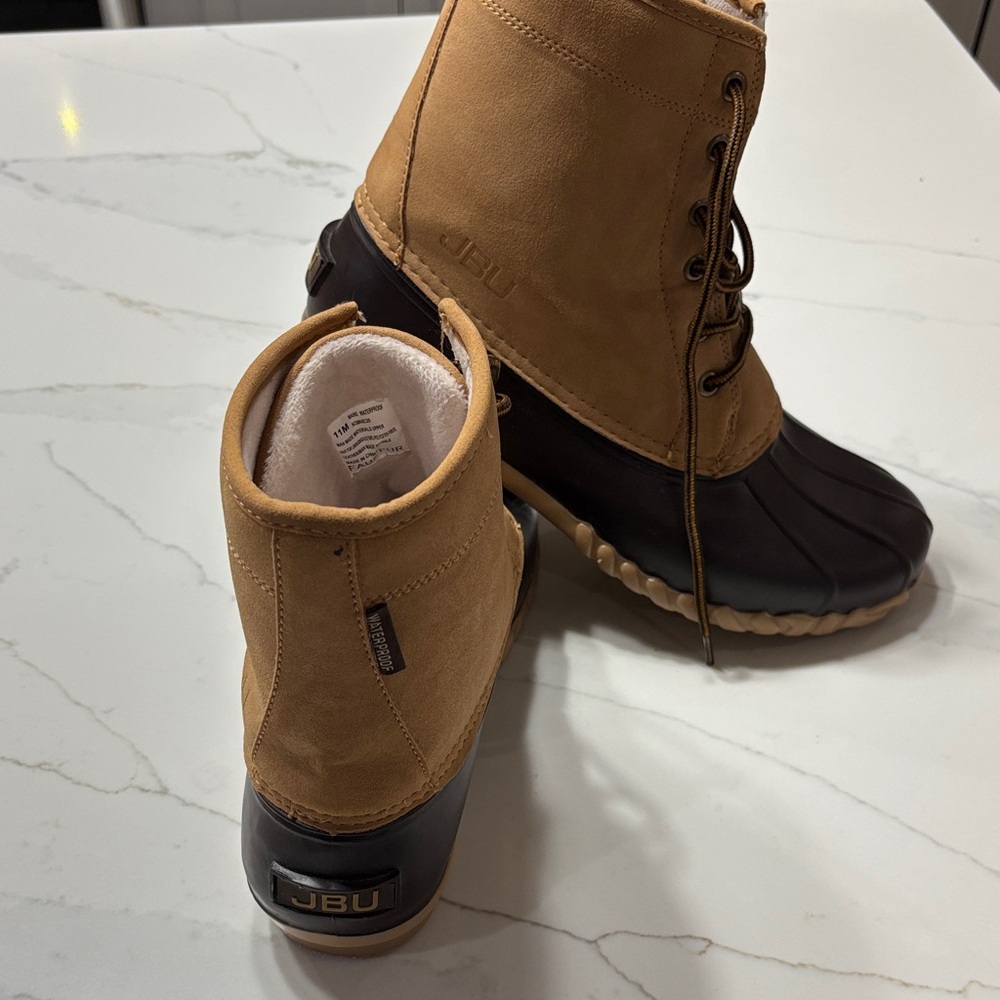 JBU Men's Tan and Dark Brown Rain Boots